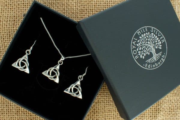 Royal Mile Silver - Triquetra Flow Earrings and Pendant