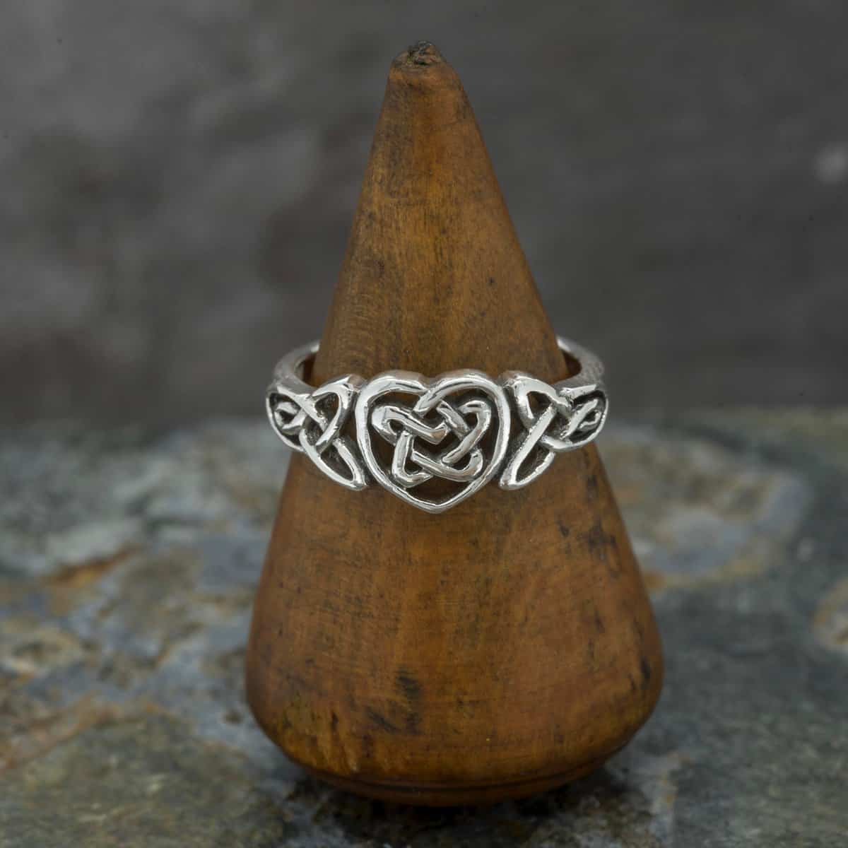 Royal Mile Silver - Celtic heart silver ring