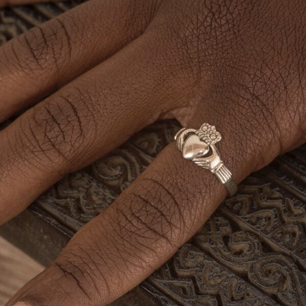 Royal Mile Silver - claddagh ring sterling silver