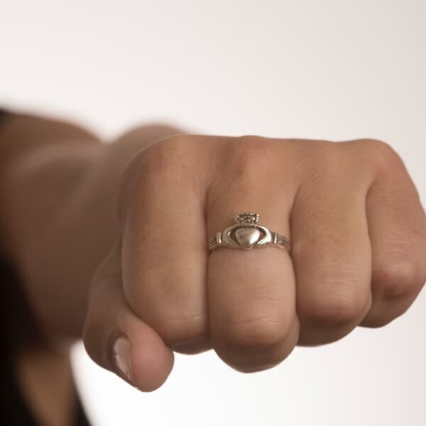 Royal Mile Silver - claddagh ring sterling silver