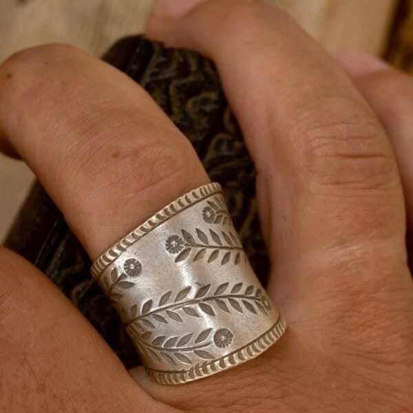 Royal Mile Silver - handmade silver leaf and flower ring