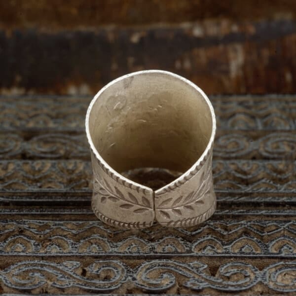 Royal Mile Silver - handmade silver leaf and flower ring