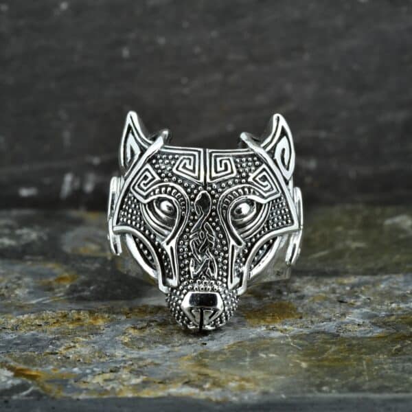Royal Mile Silver - Viking Celtic Fenrir Wolf Head Ring