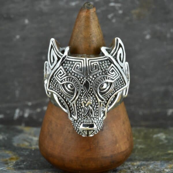 Royal Mile Silver - Viking Celtic Fenrir Wolf Head Ring