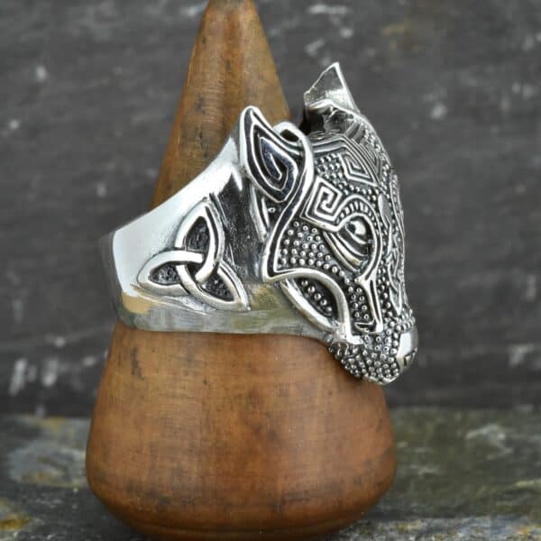 Royal Mile Silver - Viking Celtic Fenrir Wolf Head Ring
