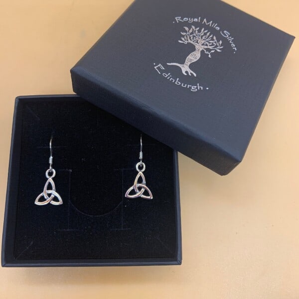 Royal Mile Silver - silver triquetra earrings