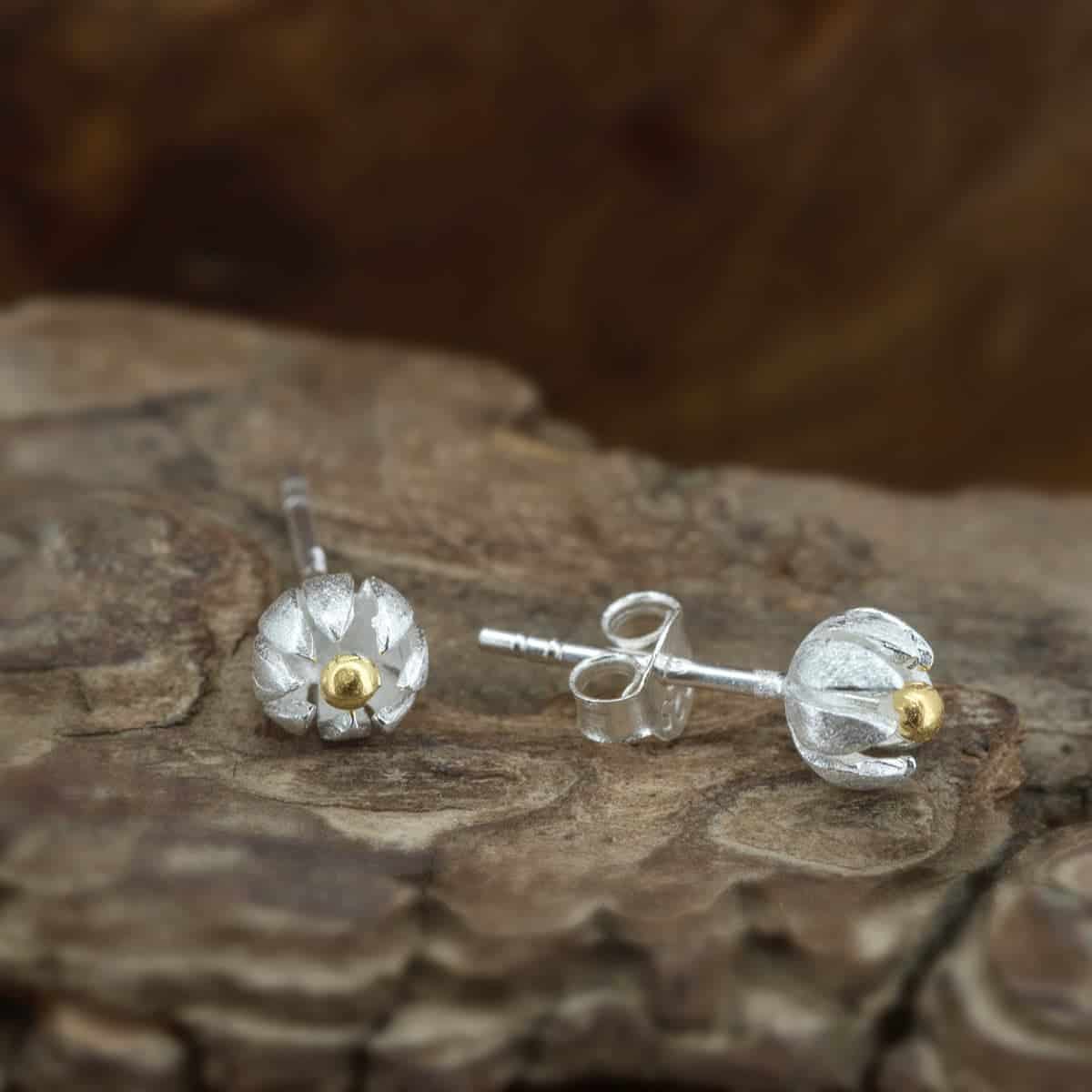 Royal Mile Silver - tiny flower bud studs