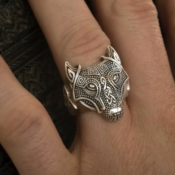 Royal Mile Silver - Viking Celtic Fenrir Wolf Head Ring