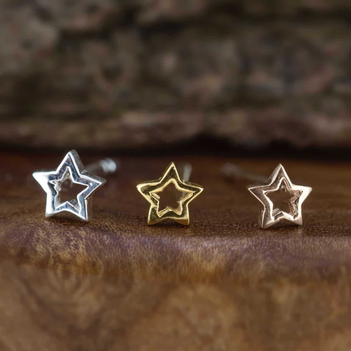 Royal Mile Silver - wee open star stud