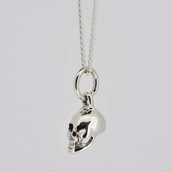 royal mile silver - silver skull necklace