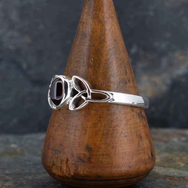 Royal Mile Silver - Celtic Ring with Garnet Gemstone