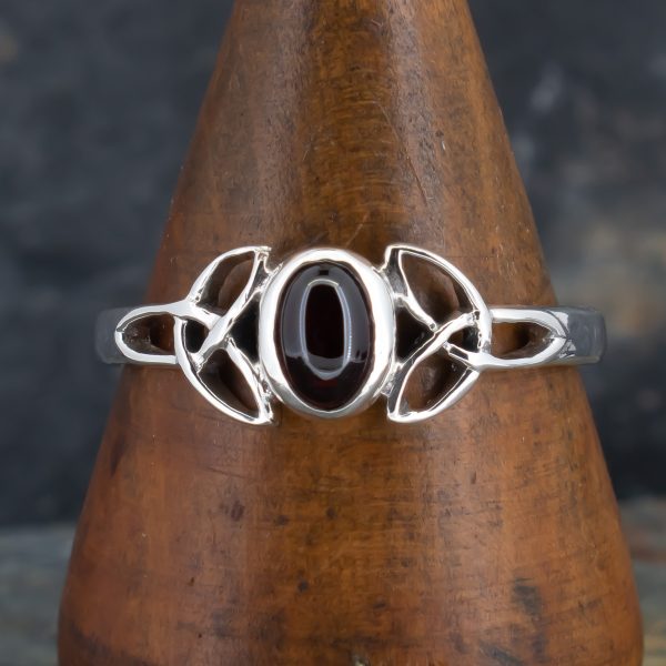 Royal Mile Silver - Celtic Ring with Garnet Gemstone