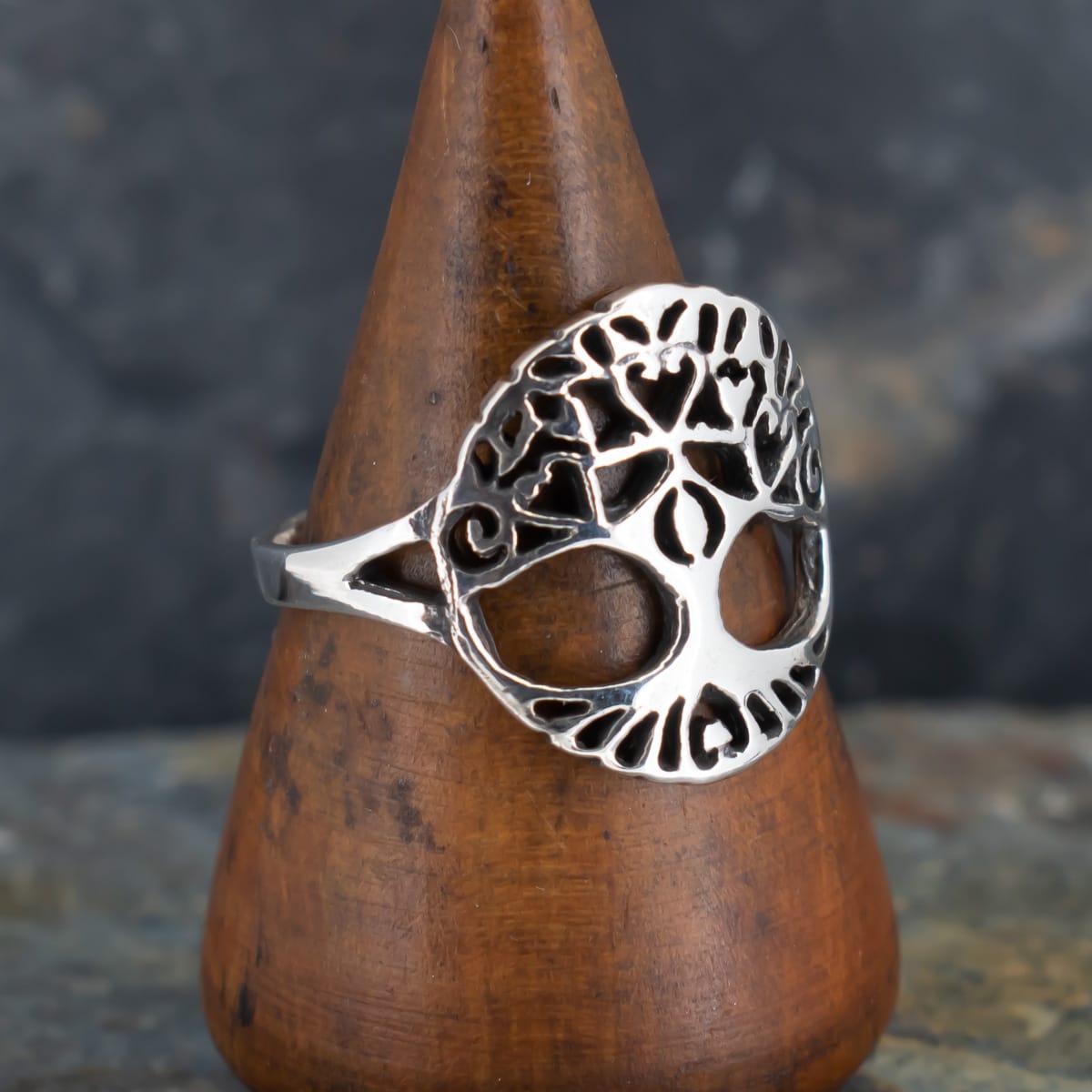 Royal Mile Silver - Sterling Silver Tree Lady ring