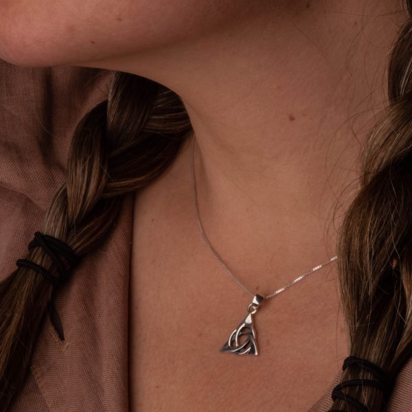 Triquetra flow pendant - Royal Mile Silver