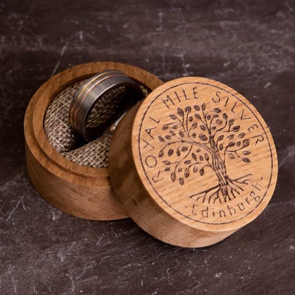 Royal Mile Silver - Royal Mile Silver branded round whisky barrel wood ring box with silver tungsten band